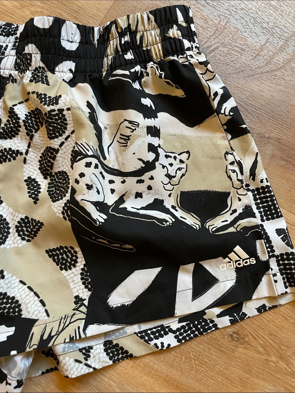 Adidas x Farm Rio Black and White Graphic Women’s Shorts - Picture 2 of 4